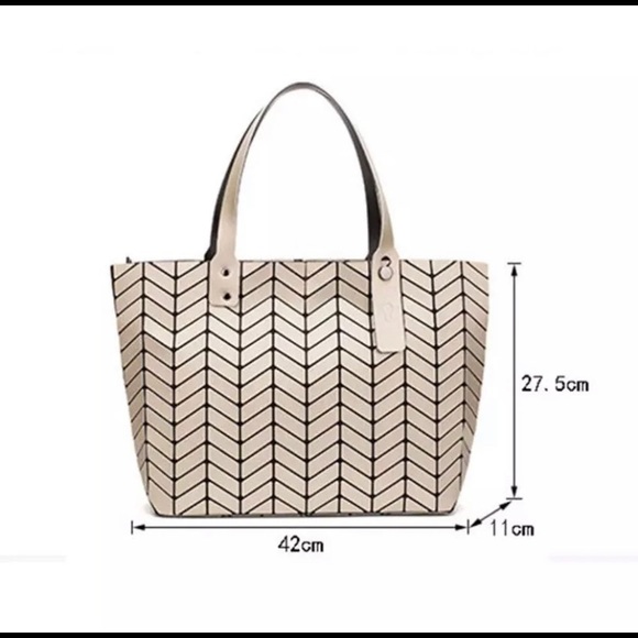 Geometric shoulder bag - Picture 8 of 8